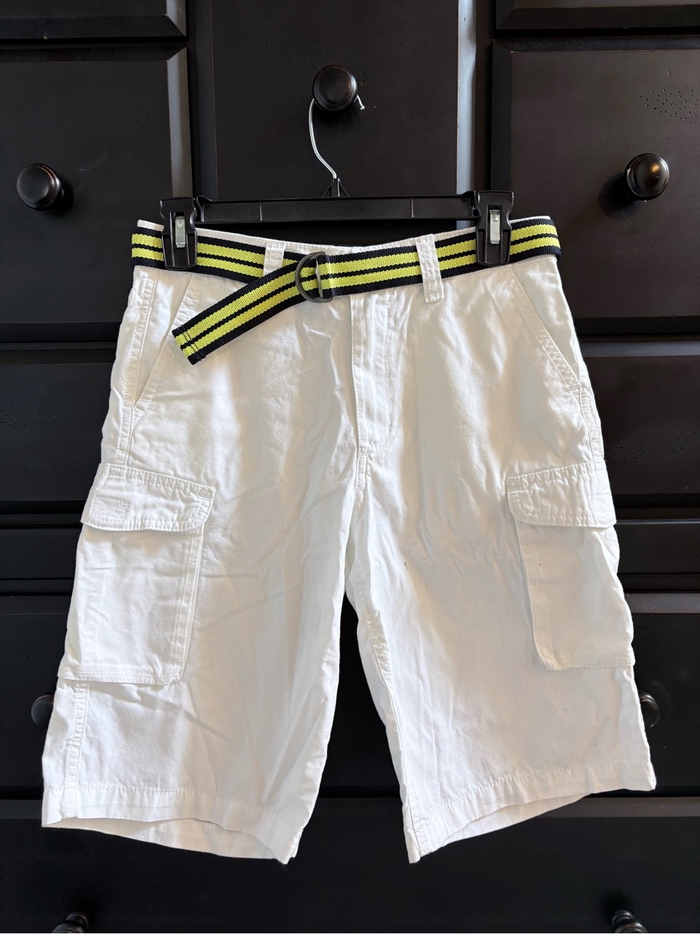 Izod White Cargo Shorts with Black & Yellow Striped Belt